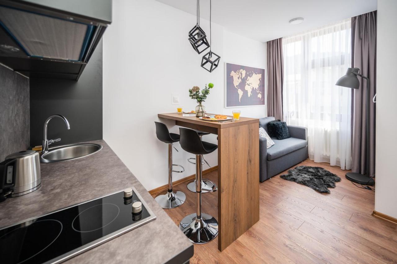 Modern And Bright Apartments - Main Street ซาราเยโว ภายนอก รูปภาพ